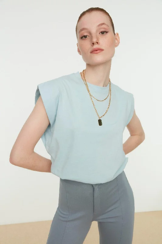 Blue Sleeveless Basic Knitted T-Shirt-- Front Pockets Side Pockets Patch Pockets
