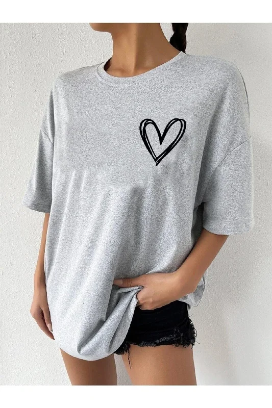 Minimal Heart Print Oversize Tshirt.-- Terry Blend Velvet Blend Canvas Blend