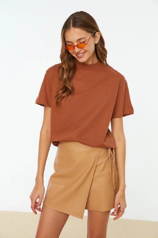 Brown 100% Cotton Basic Stand Up Collar Knitted T-Shirt TWOAW20TS0096-- Notch Collar Peter Pan Collar Cowl Neck Brown 100% Cotton Basic Stand Up Collar Knitted T-Shirt TWOAW20TS0096-- Notch Collar Peter Pan Collar Cowl Neck