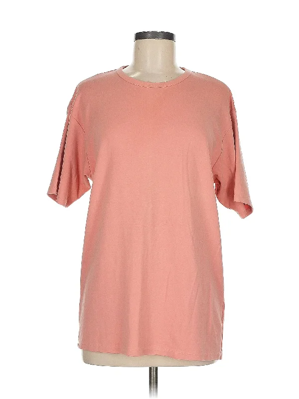 Short Sleeve T Shirt-- Zippered Buttoned Snapped