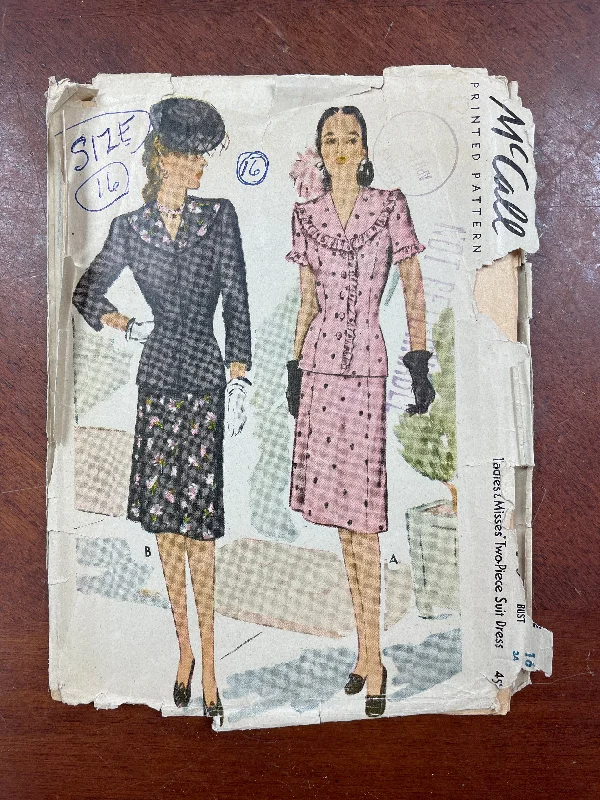 1944 McCall 5703 Pattern - Skirt and Jacket Faux Fur Fabric Real Fur Fabric Shearling Fabric 1944 McCall 5703 Pattern - Skirt and Jacket Faux Fur Fabric Real Fur Fabric Shearling Fabric