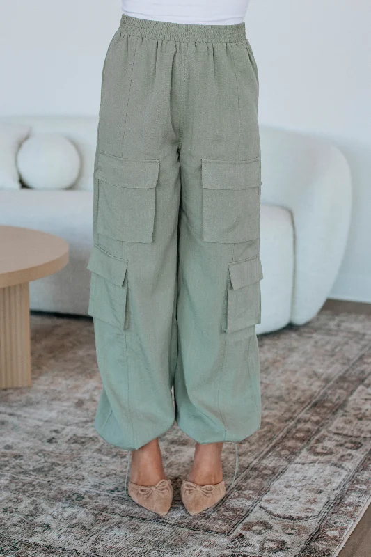 Ronni Cargo Pants - Light Olive Trendy Wide-Leg Pants