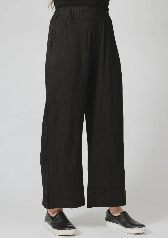 Shannon Passero Reyana Crop Pant 772-Black - 1 ONLY SIZE SMALL - 20% OFF Casual Sweatpants Style Shannon Passero Reyana Crop Pant 772-Black - 1 ONLY SIZE SMALL - 20% OFF Casual Sweatpants Style
