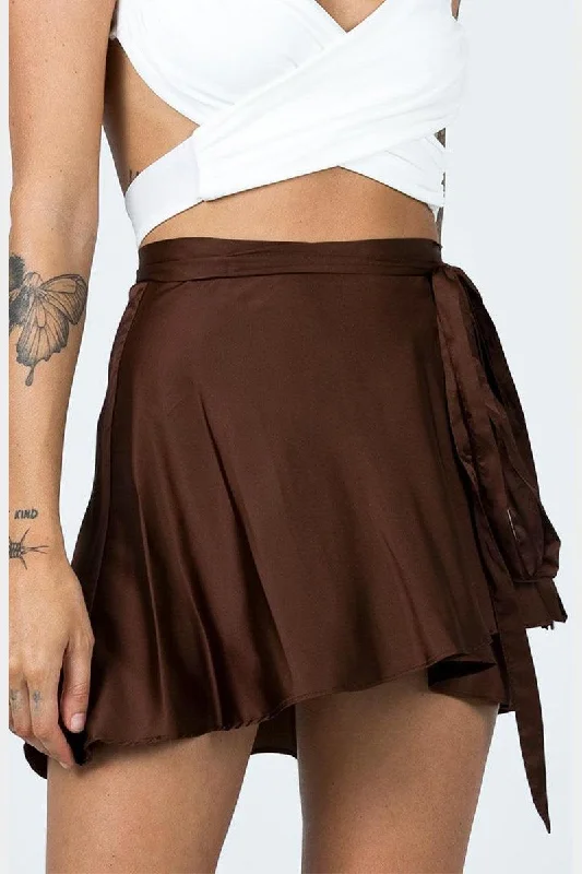 SOLID COLOR HIGH WAISTED CHIFFON SHORT SKIRT leather skirt sleek